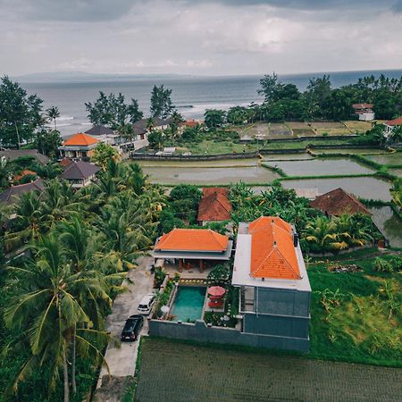 Cucukan Beach Guest House Payangan Kültér fotó